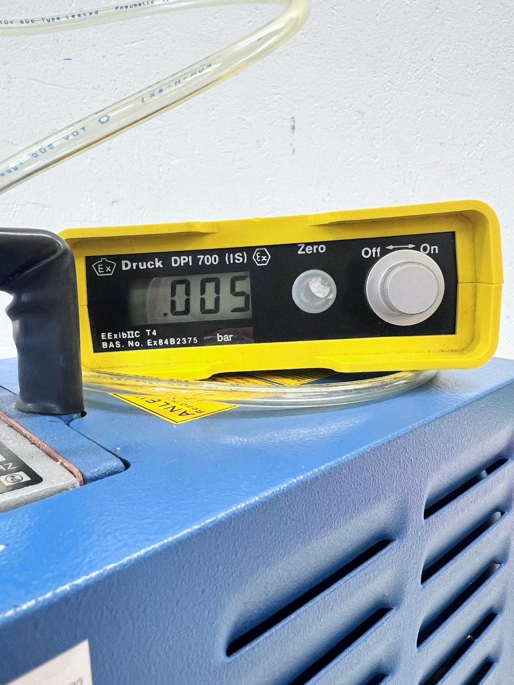 Accessori da laboratorio: Vacuubrand RD4 Drehschieber Vakuumpumpe – Usato da Niederdorf venduto da LeptonAG_Labor 8