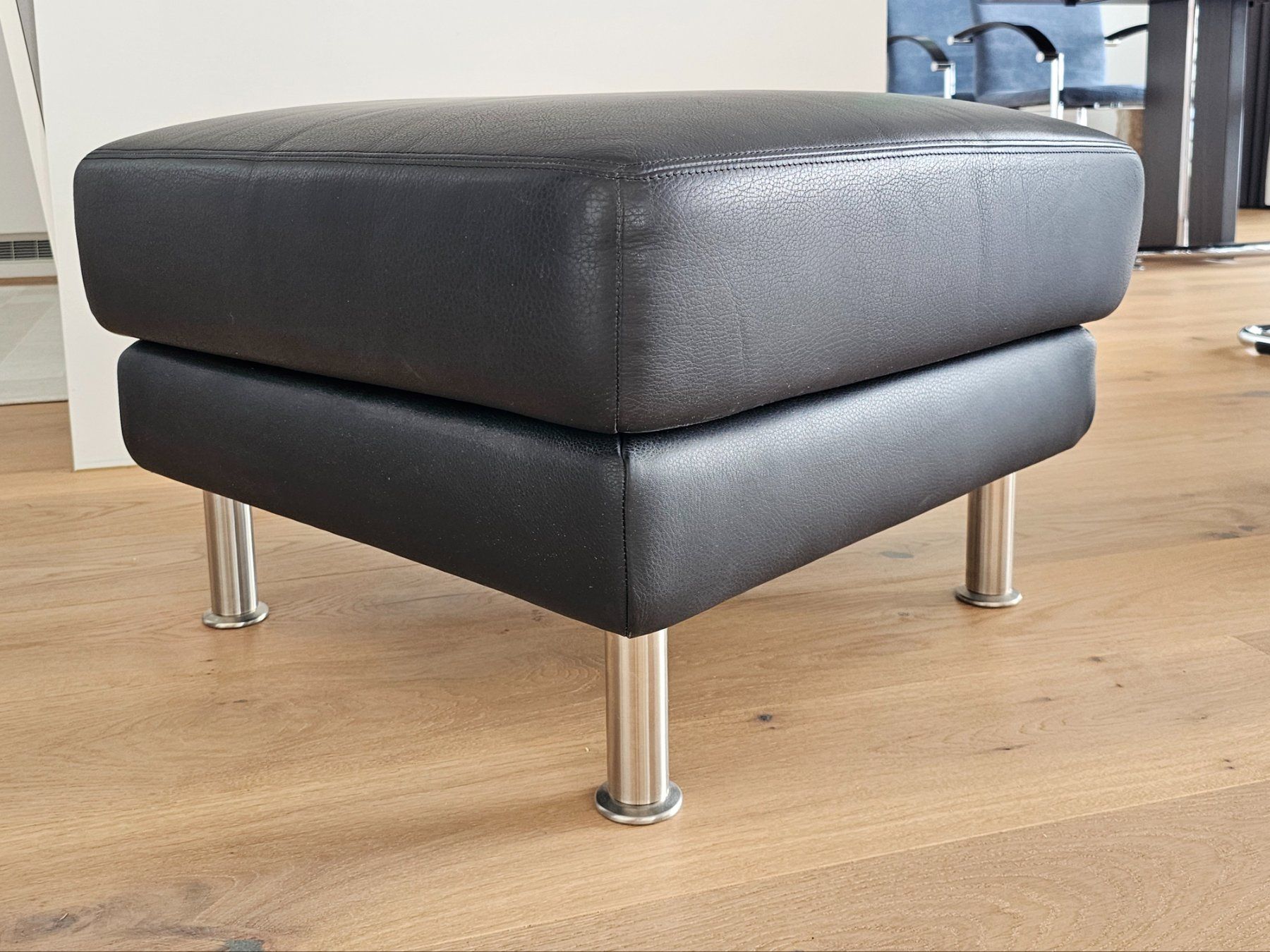 Intertime Hocker: Lederhocker Intertime, schwarz – Gebraucht aus Nürensdorf von Rega58 1