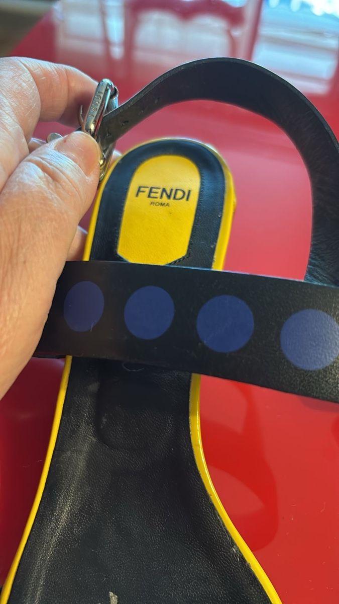 Fendi Damenschuhe: Fendi Sandals Size 40 – Gebraucht aus Genève von gvokiii 1