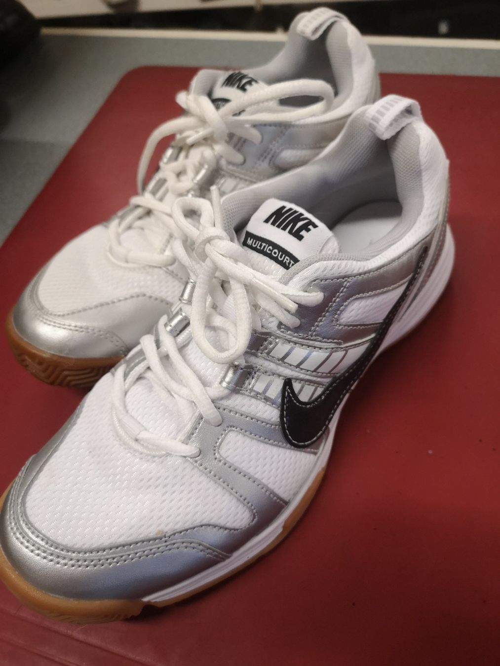 Nike Herrenschuhe: Nike – Neu und originalverpackt aus Möhlin von Highwaytom