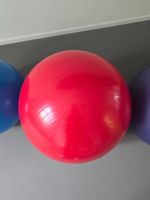 Robuster Gymnastik- Medizin- oder Sitzball für Yoga schwarz