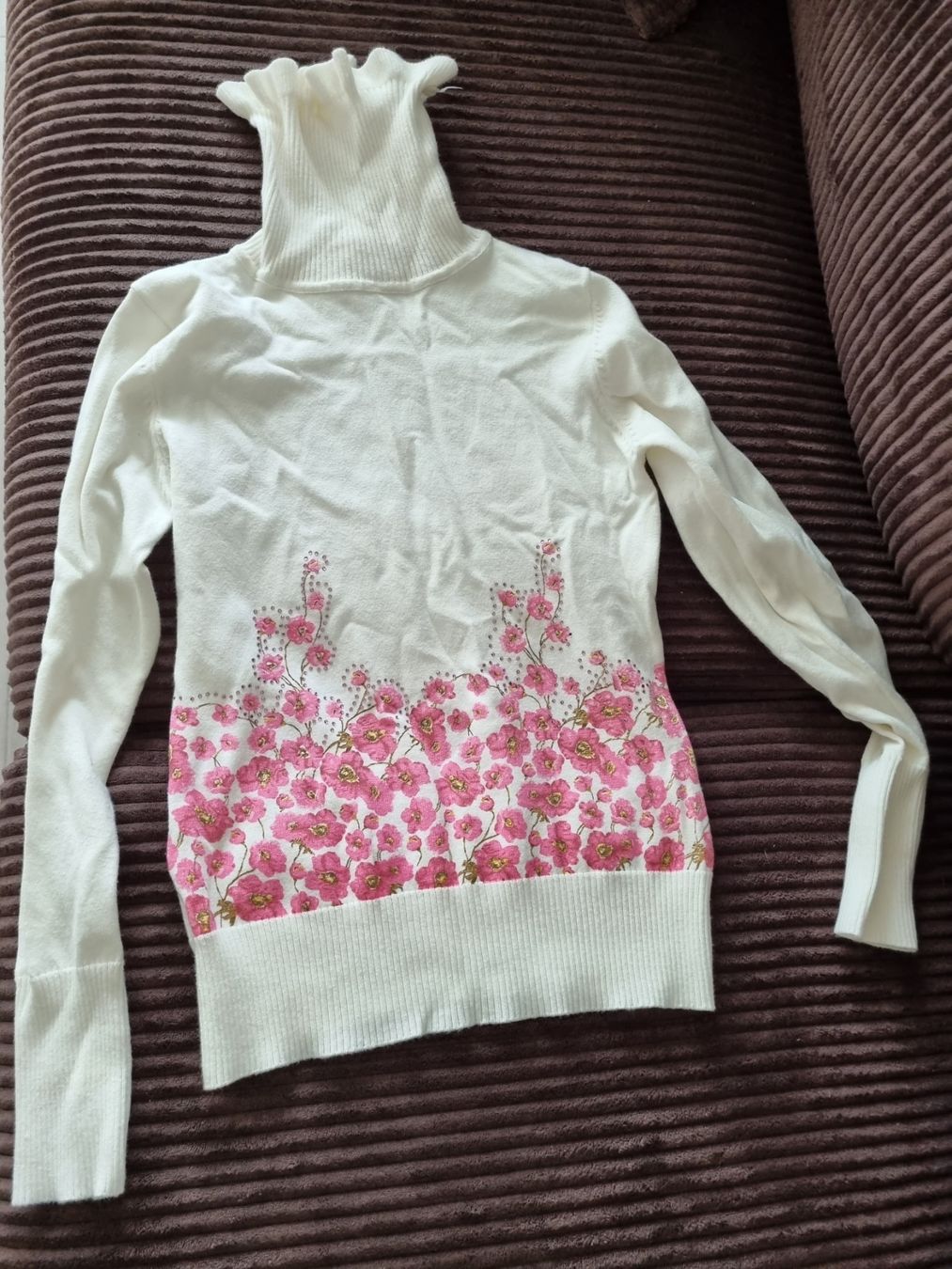 Pullover & Sweatshirts: Pull blanc fleuri taille 150 – Gebraucht aus Riddes von pierre-a-facettes