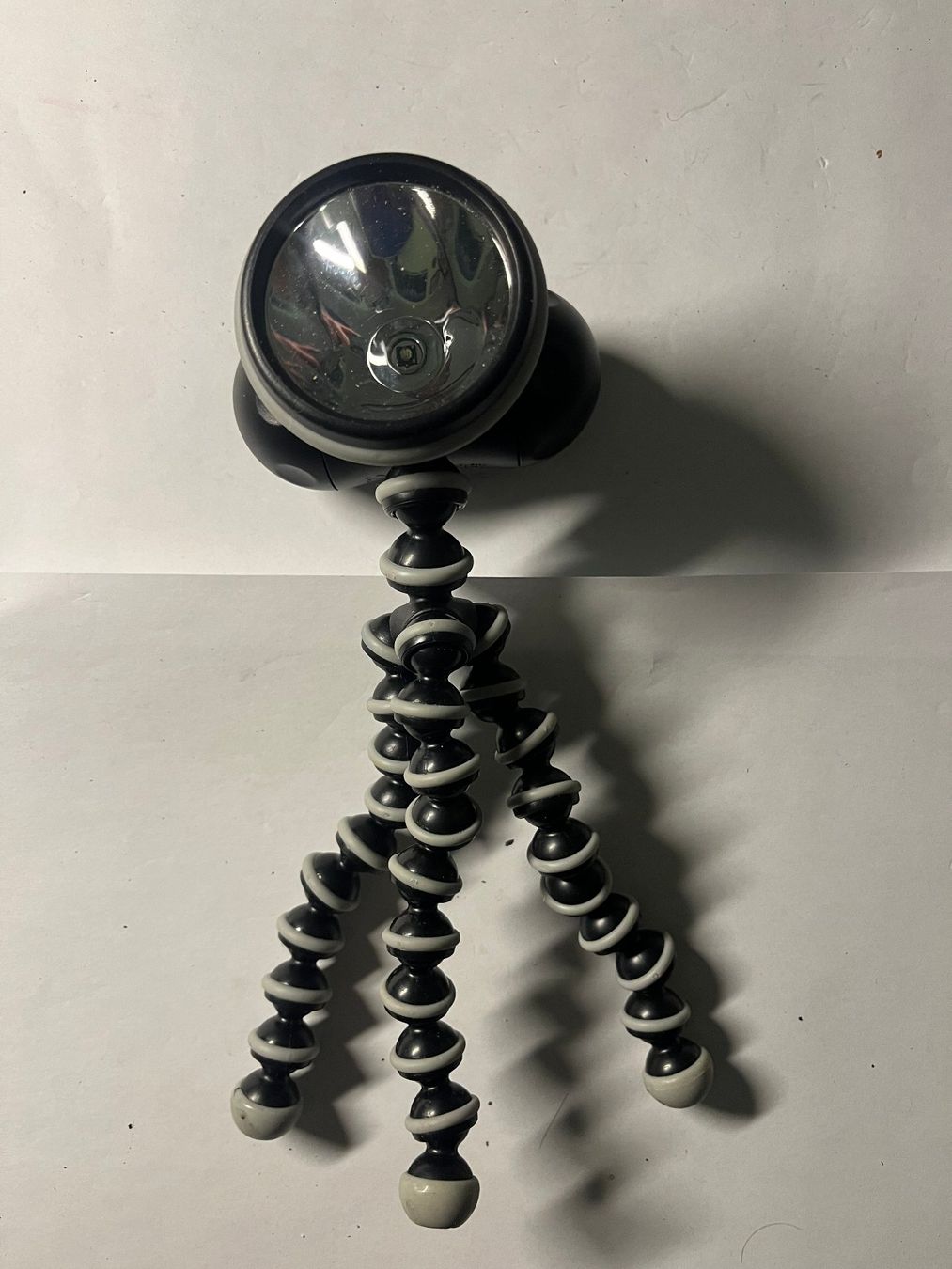 Lampade: LED Lampe mit stativ und Drehregler – Usato da Hubersdorf venduto da Gewonnen 1