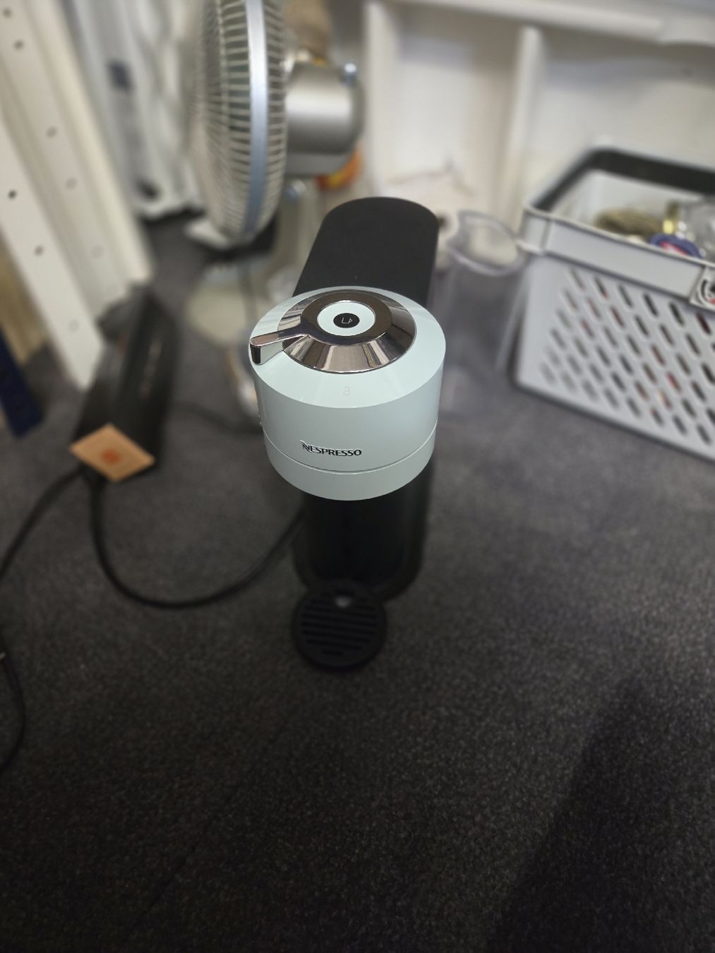 Nespresso Machines à café & Machines à expresso: nespresso vertuo – D'occasion à Biel/Bienne par Reaper2072 1