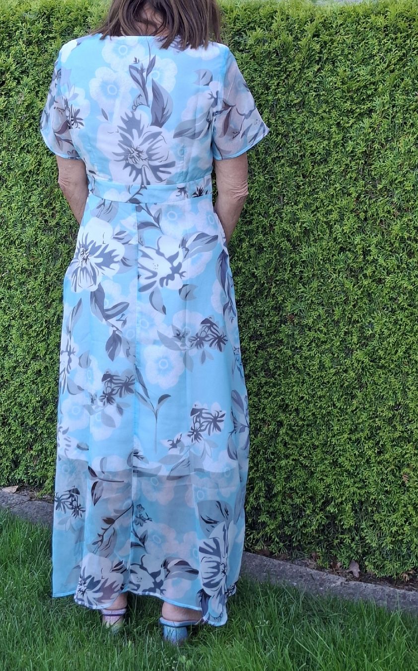 Kleider: Chiffonkleid,  Hochzeit, Feste, Abendkleid Gr. 36, luftig – Neu (gemäss Beschreibung) aus Kriens von Ricobaby 2