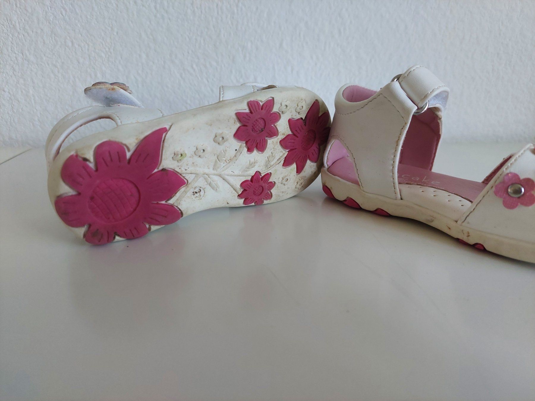 Schuhe für Mädchen: SÜSSE MÄDCHEN SANDALEN GR. 21 – Gebraucht aus Münchenstein von Strupfi 2