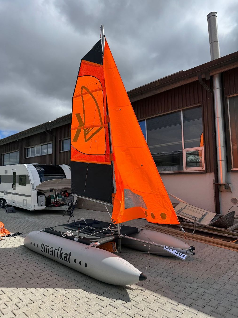 Altro: Smart Cat Katamaran - Segeln wo der Wind weht! – Usato da Hallau venduto da KSchwaninger