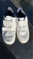 Baskets blanches enfant à scratchs, taille 36