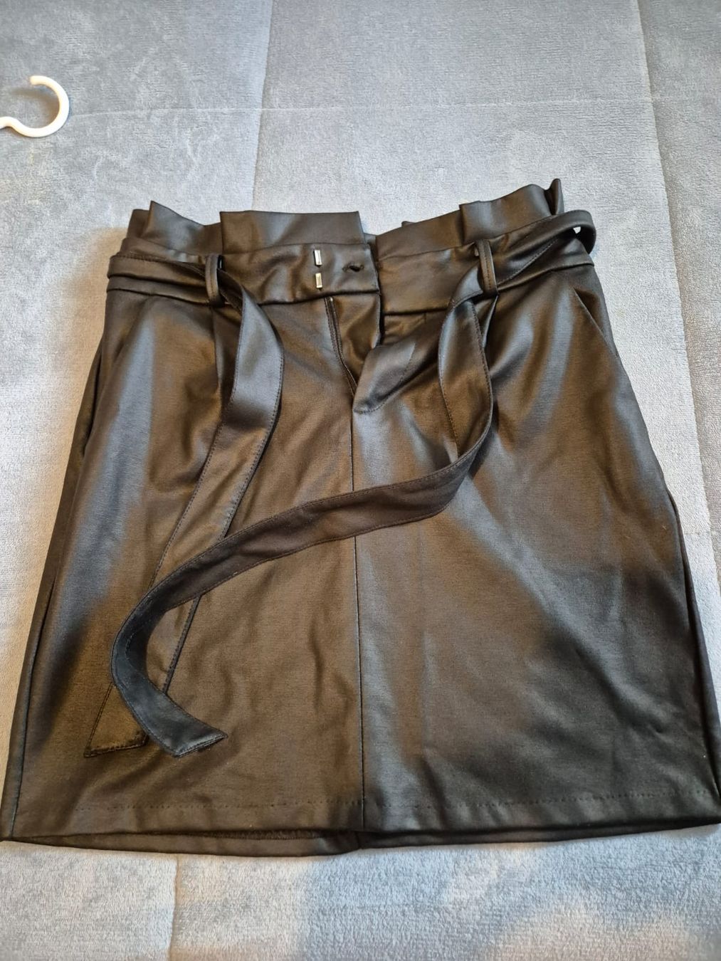 Lots de vêtements: 4 jupes/short – D'occasion à Vétroz par ValCortex 5