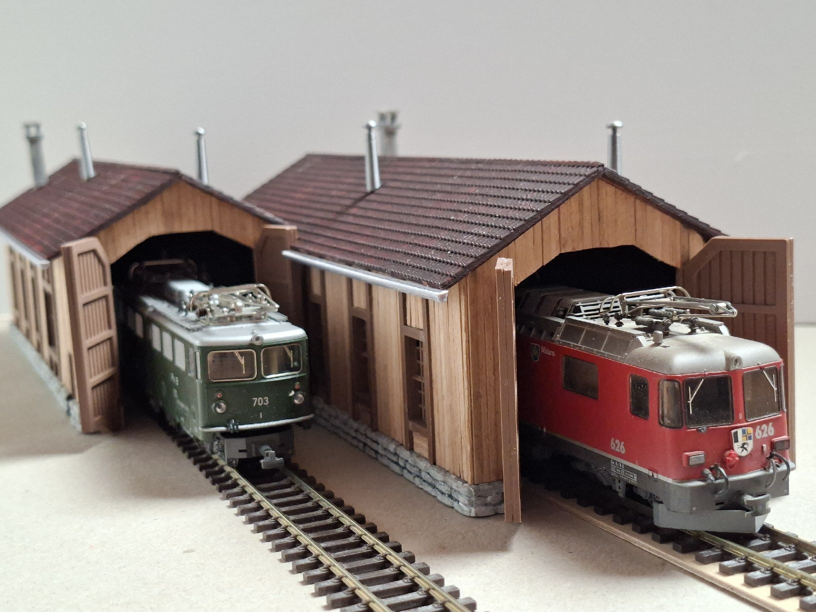 Modelleisenbahnen: Doppel Lokschuppen – Neu (gemäss Beschreibung) aus Weisslingen von Moco_mexiko