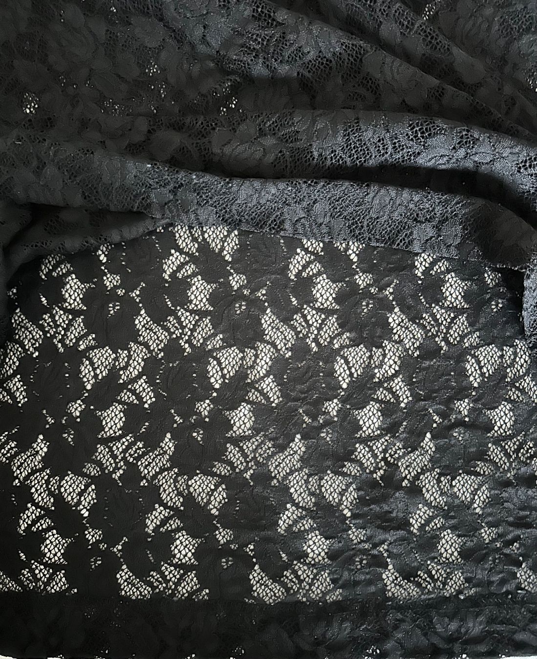 Maglioni & Felpe: schwarzer Pulli langarm mit feinem Muster – Usato da Winterthur venduto da jud_xfw6 5