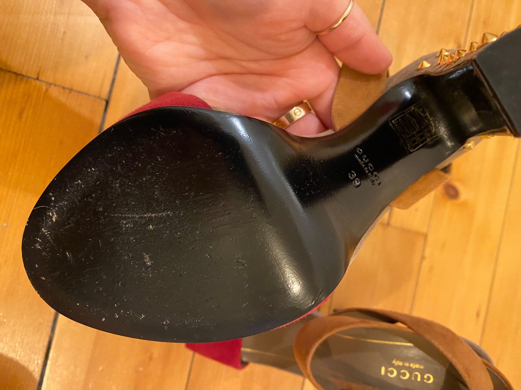 Gucci Scarpe da donna: Gucci Suede Studded Heels, Size 39 IT – Nuovo (secondo la descrizione) da Mies venduto da nic_yk5d 7