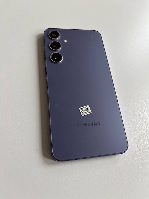 Telefoni cellulari / Smartphones: Samsung s24 plus 256GB – Usato da Stansstad venduto da Martman19