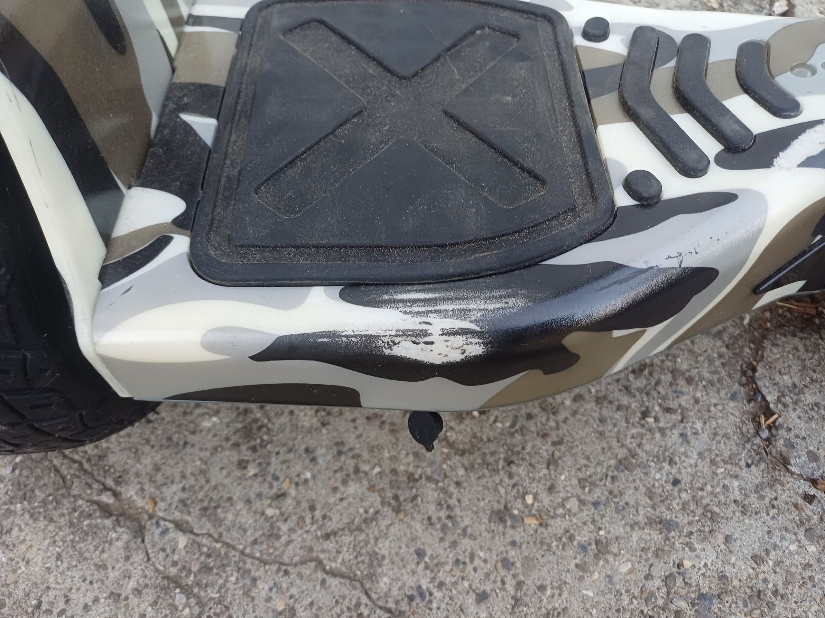 Hoverboard: Hoverboard mit Go-Kart Aufsatz Tarnmuster – Difettoso da Wangenried venduto da Recycler94 2