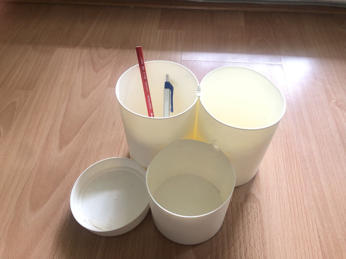 Supporti a parete: Stiftehalter gross  – Usato da Wetzikon ZH venduto da Flagricardo