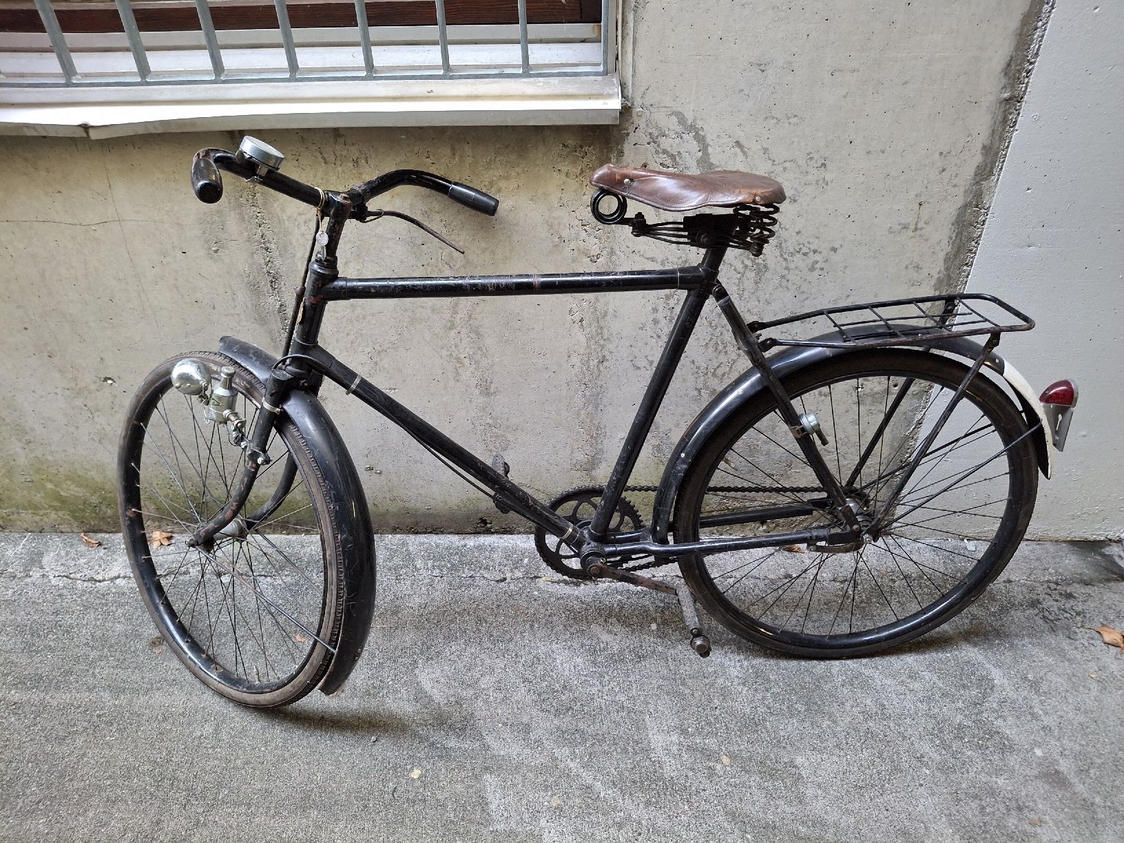 Schweizer Armee Velos: Schweizer Armee Velo, antikes Ordonanzvelo – Gebraucht aus Fislisbach von HurtiBrocki