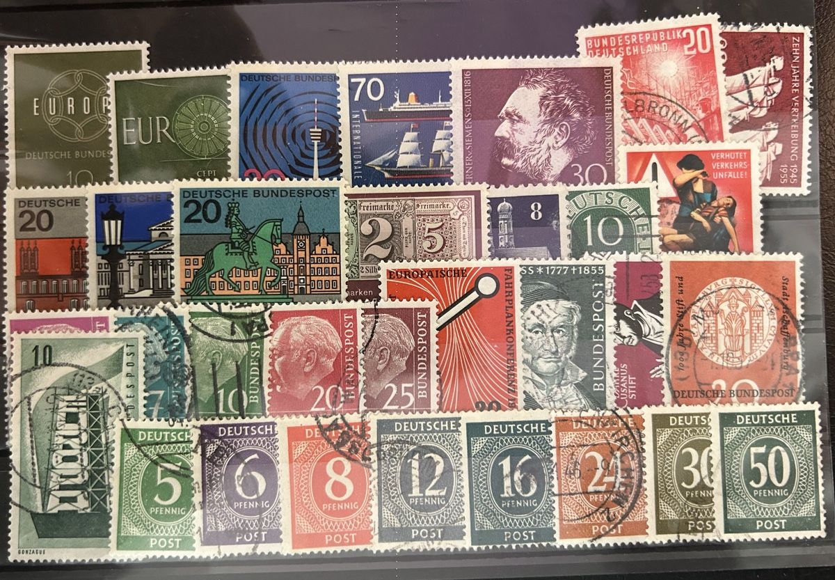 Tutti i francobolli: Kleine Sammlung Briefmarken Deutschland IV – Usato da Bern venduto da mon_622y 3