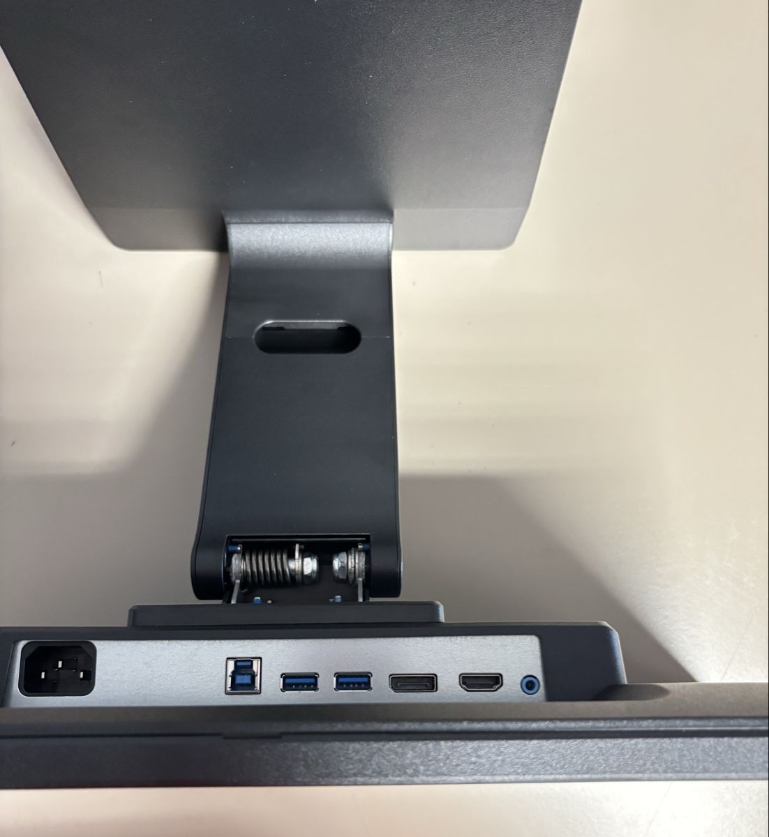 Monitor: Ecran tactile iiyama ProLite T2252MSC 21" Full HD – Nuovo e nell'imballaggio originale da Neuchâtel venduto da gui_c76s 3