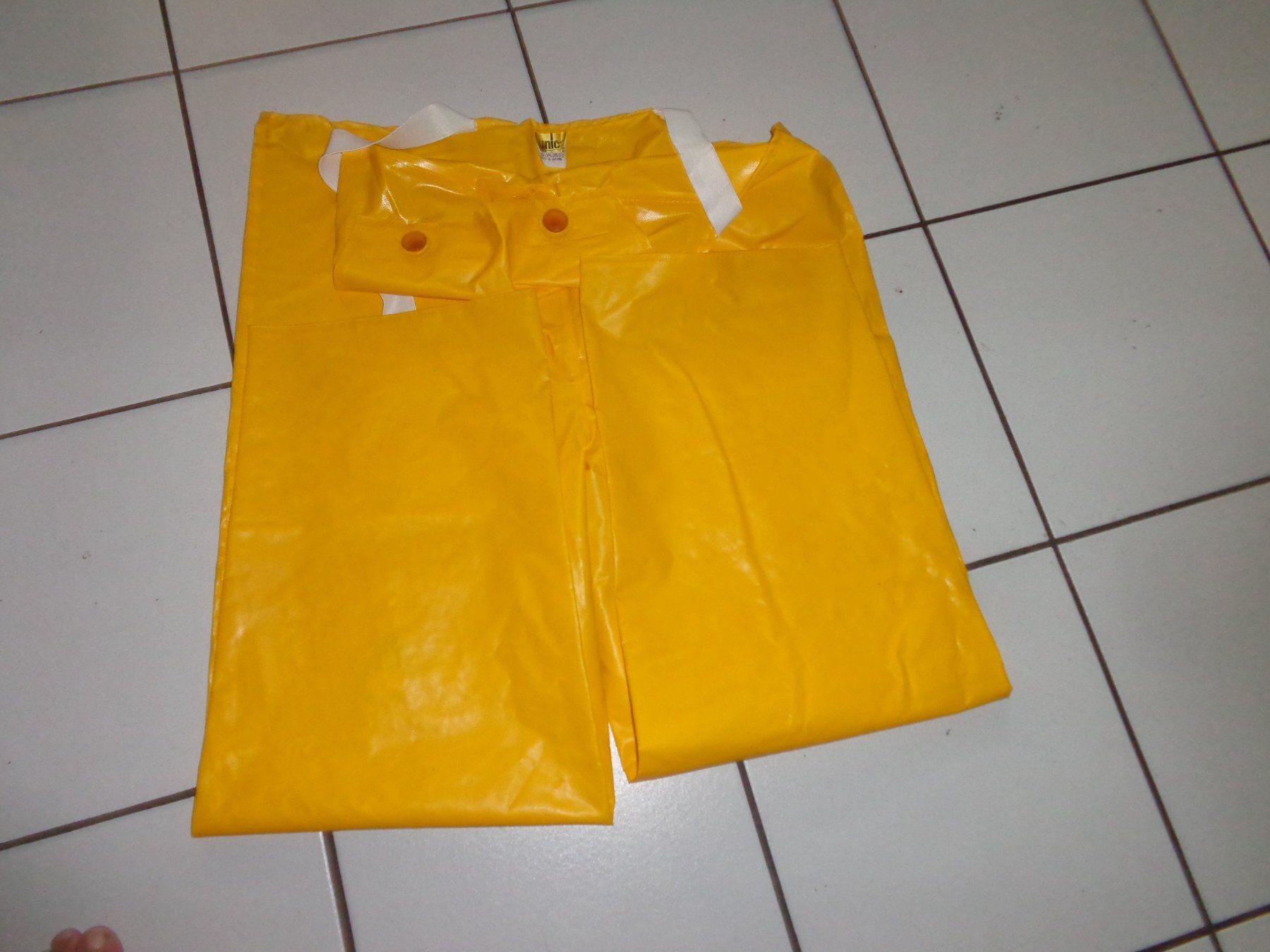 Lotti di vestiti: Regenjacke und Regenhose Neu – Nuovo (secondo la descrizione) da Liestal venduto da Gecko16 3