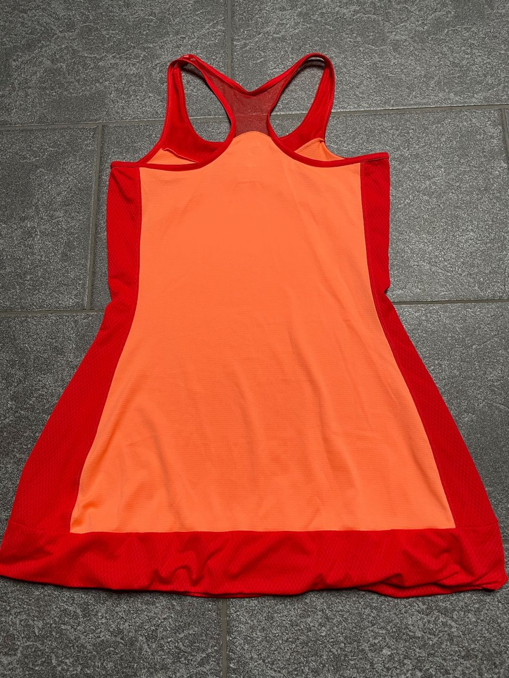 Adidas Vestiti: Adidas Tenniskleid Gr 38 – Nuovo (secondo la descrizione) da Niederbipp venduto da Rosamunde44 1