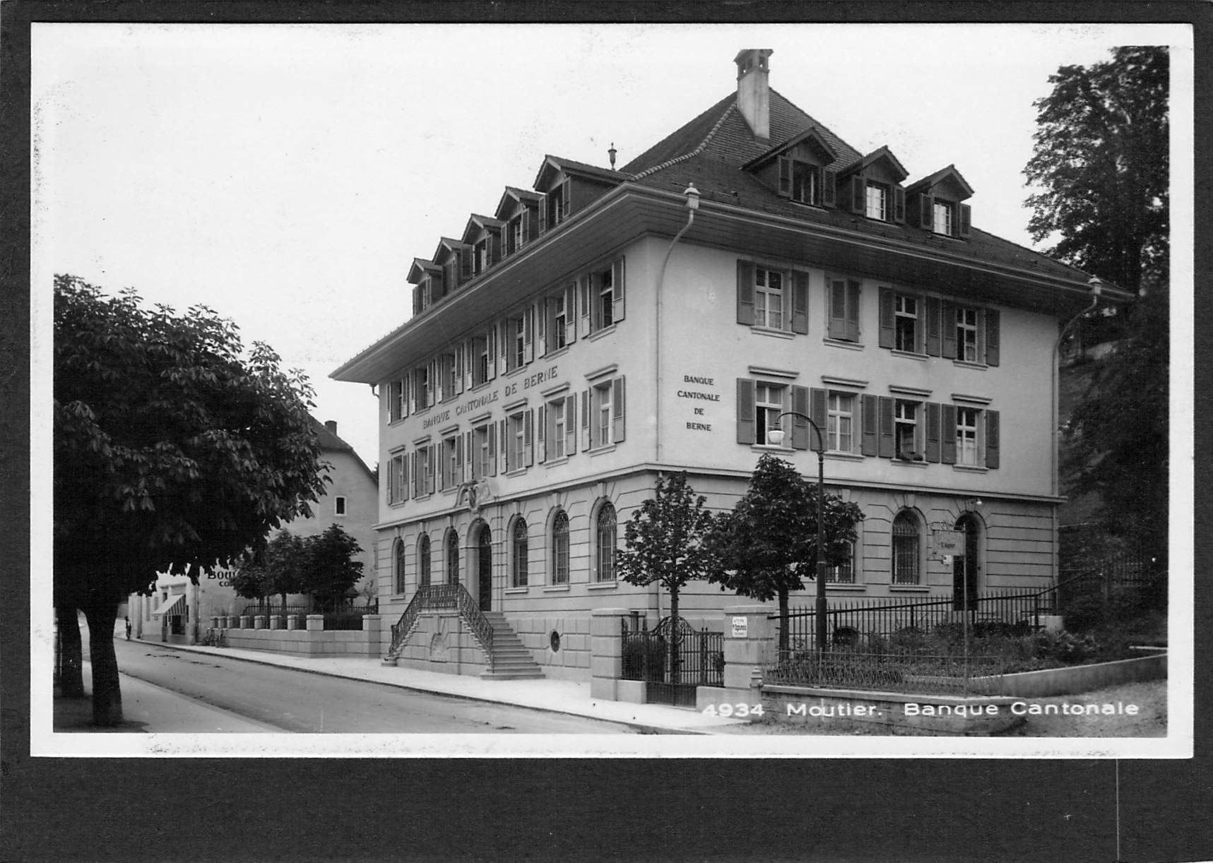 Ansichtskarten: AK× BE/JU Moutier , Banque Cantonale – Gebraucht aus Reichenburg von Pipo-67