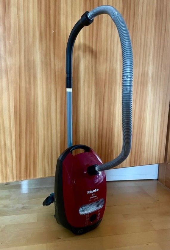 Giocattoli: Spielstaubsauger Kinder Miele – Usato da Hüntwangen venduto da fra_7nd2 1