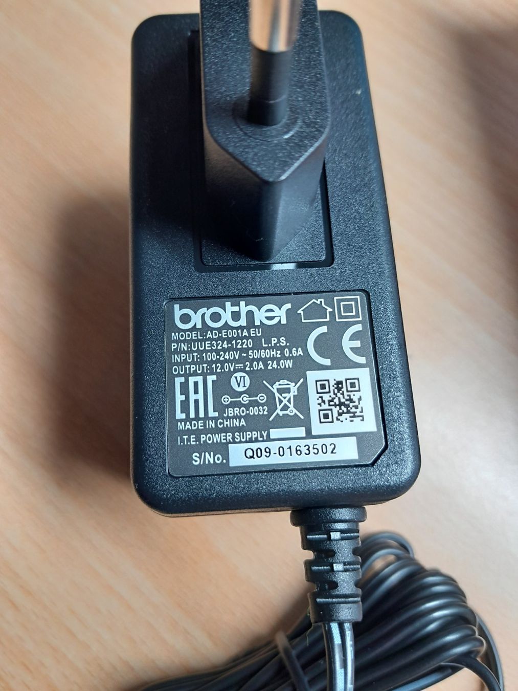 Chargements: P-Touch Netzteil 12VDC 2A – Neuf (Voir description) à Hombrechtikon par HGK50 4