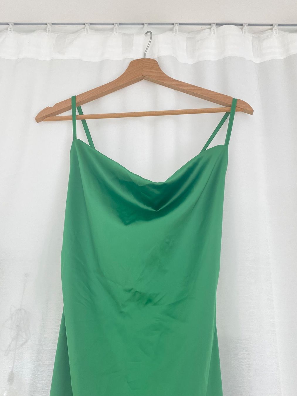 Vestiti: GRÜNES SATIN-KLEID – Nuovo e nell'imballaggio originale da Zürich venduto da isabel137 1