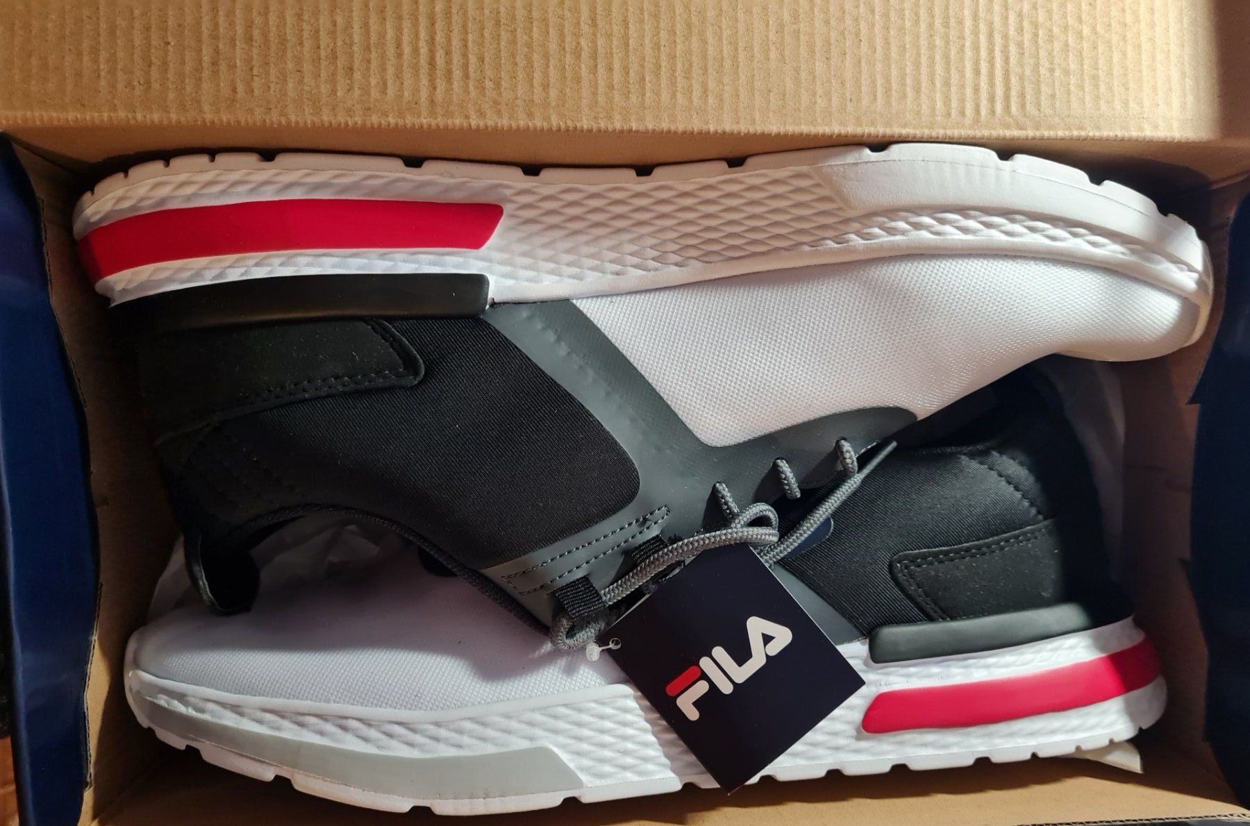 Fila Scarpe da uomo: Fila Sneakers Fabrikneu Grösse 47 – Nuovo e nell'imballaggio originale da Horw venduto da Arta20000
