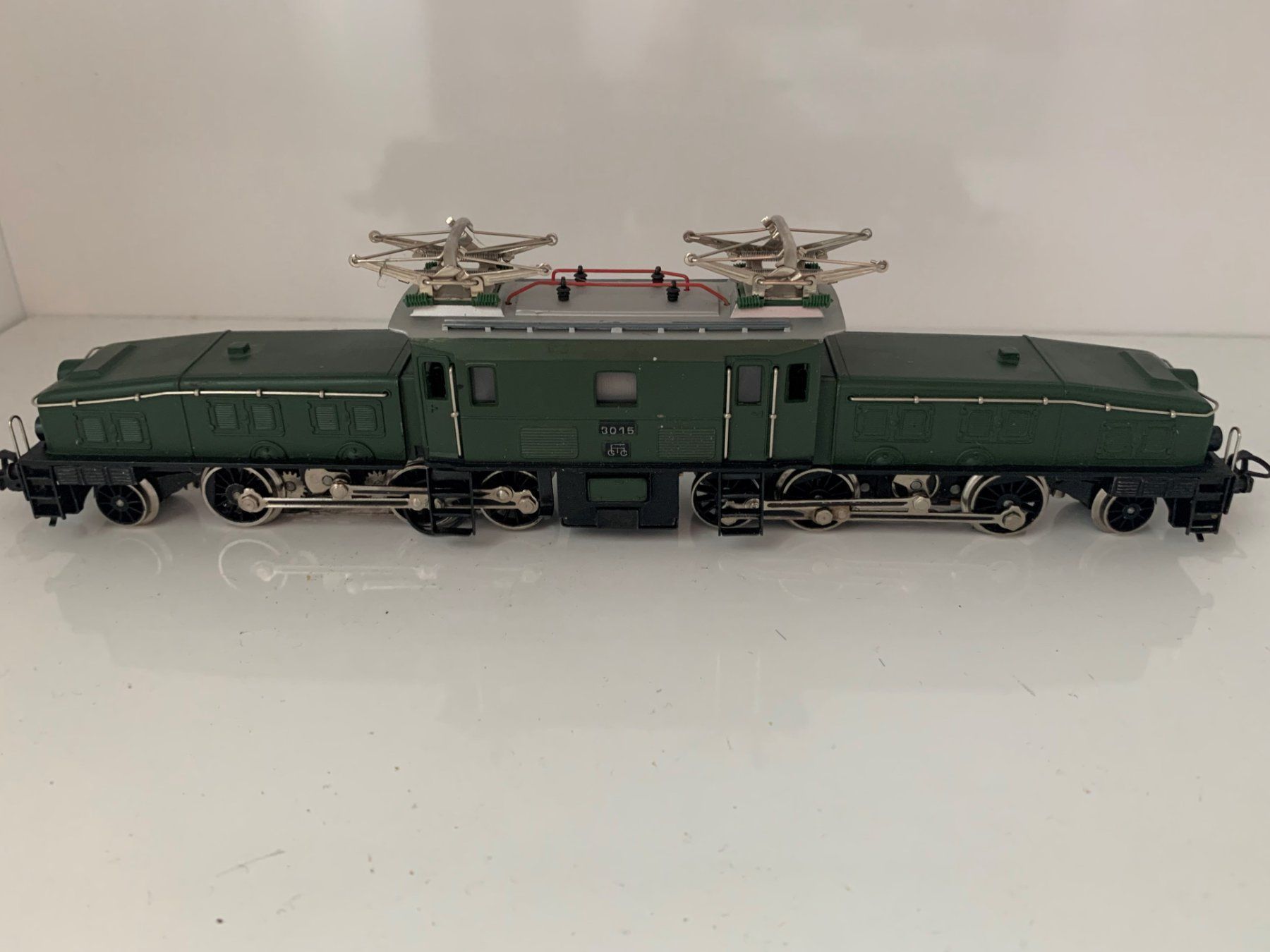 Märklin Modellini di ferrovie: Altes Märklin SBB Krokodil metall 3015 – Usato da Volketswil venduto da zwitsch33 2