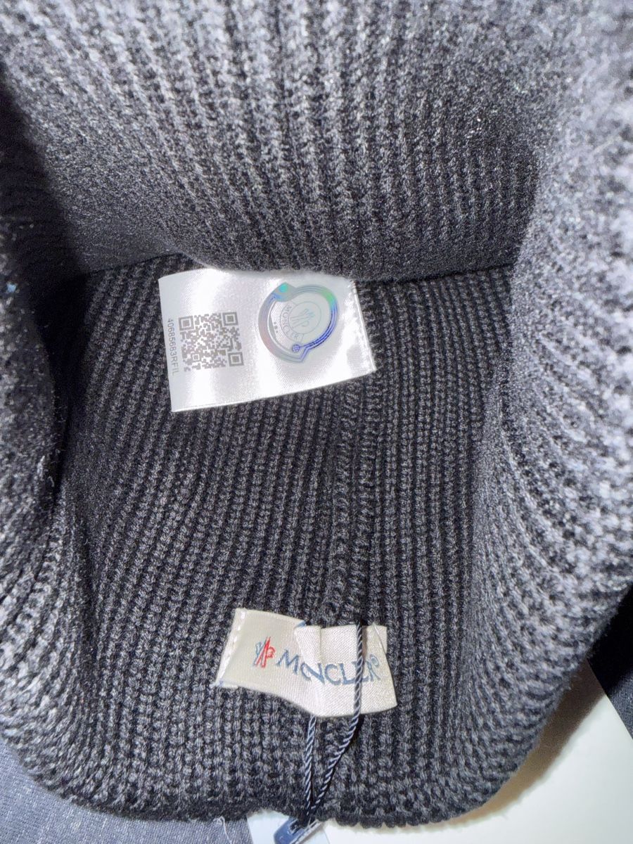 Moncler Altro in  Abbigliamento & Accessori: Moncler Mütze schwarz – Nuovo (secondo la descrizione) da Wetzikon ZH venduto da shey7 1