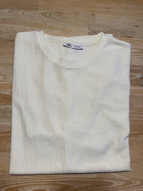 T-shirt: Zara White T-Shirt Size L – Usato da Meilen venduto da DavideL02