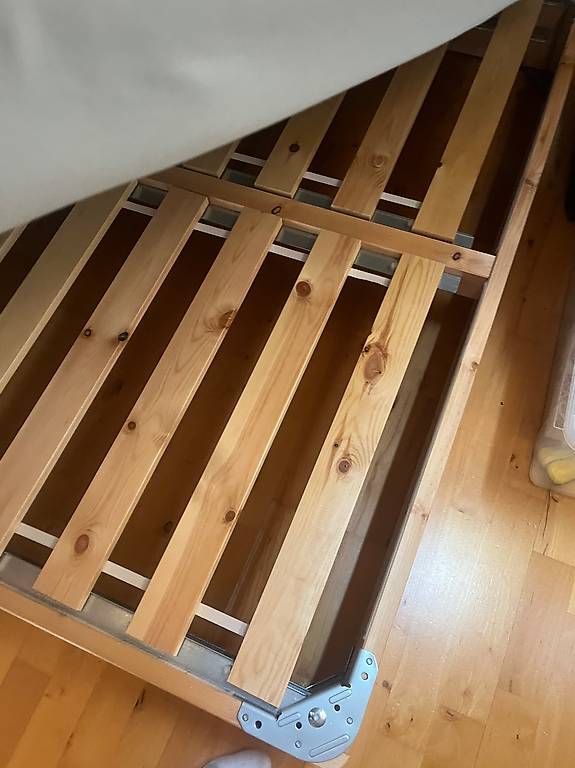 Letti: Cadre de lit + Matelas 140x200 – Usato da Collex venduto da luc_5qtv 2