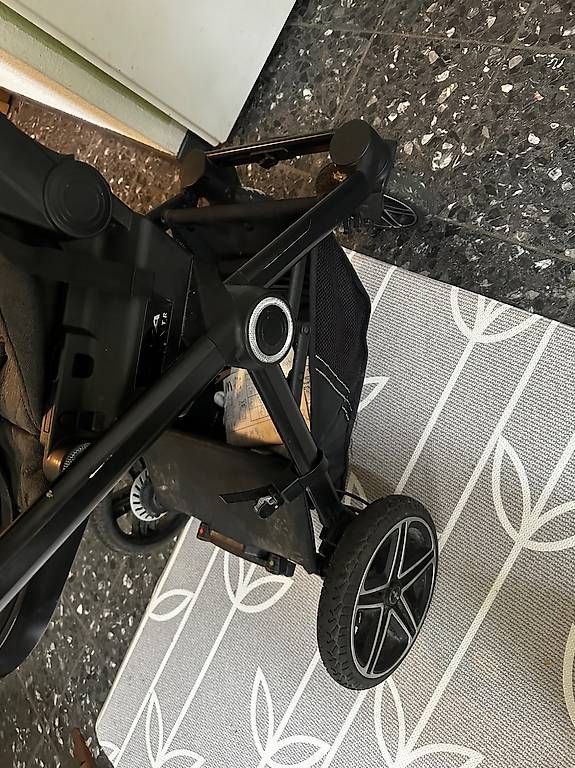 Hartan Carrozzine: Hartan Kinderwagen Spirtsitz & Babywanne – Usato da Adliswil venduto da Lari3 1
