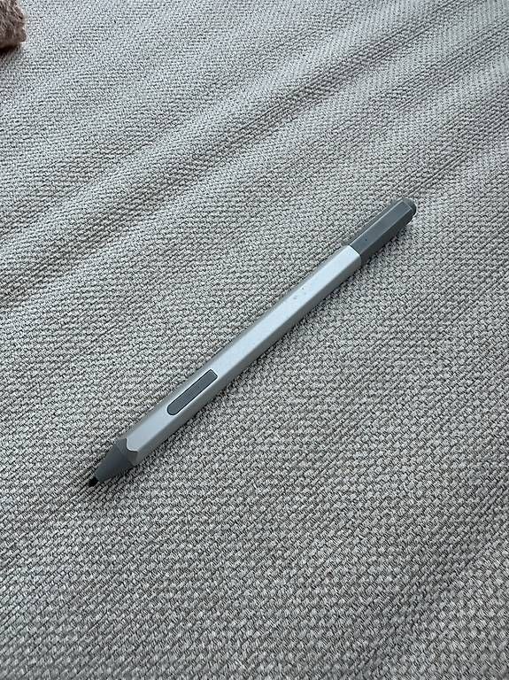 Microsoft Portables: Microsoft Surface Pro 7 (2019)  inkl. Pen & Arc Mouse – D'occasion à Zürich par joa_8p6y 1