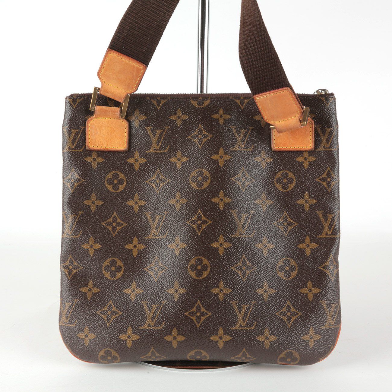 Louis Vuitton Borse: Sac Bosphore en toile monogram Louis Vuitton – Usato da Delémont venduto da Le38.shop 3