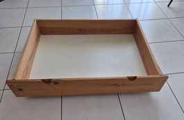 Bettschublade mit Rollen