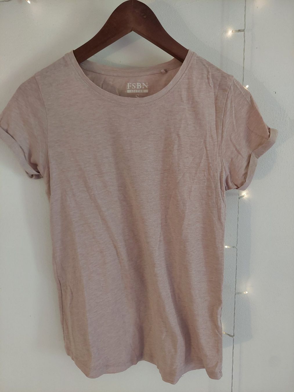 Lots de vêtements: 4 Damen T-Shirts – D'occasion à Bauma par selunchen 1