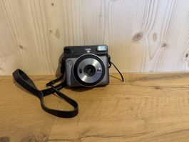 Sofortbildkamera Fujifilm Instax SQ6 grau mit Trageriemen