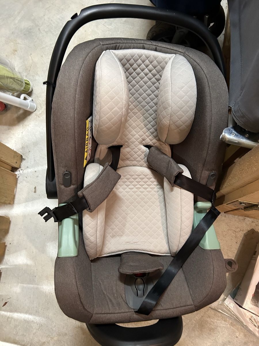 ABC Design Auto-Kindersitze: Babyschale mit Isofix-Basisstation – Gebraucht aus Gerzensee von Itali03 5