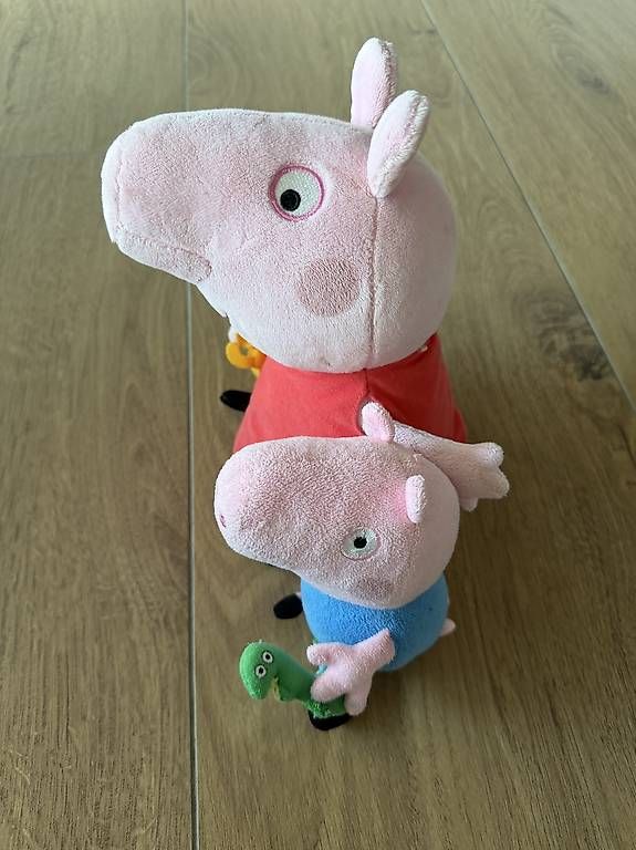 Spielzeuge: Kuscheltiere Peppa pig – Gebraucht aus Basel von Frani010 1