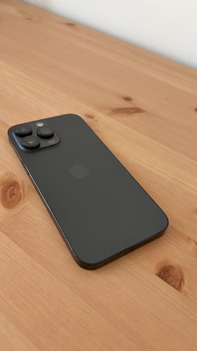 Apple Telefoni cellulari / Smartphones: I Phone 14 Pro Max – Usato da Oberwil BL venduto da Ivanaatopalovic_