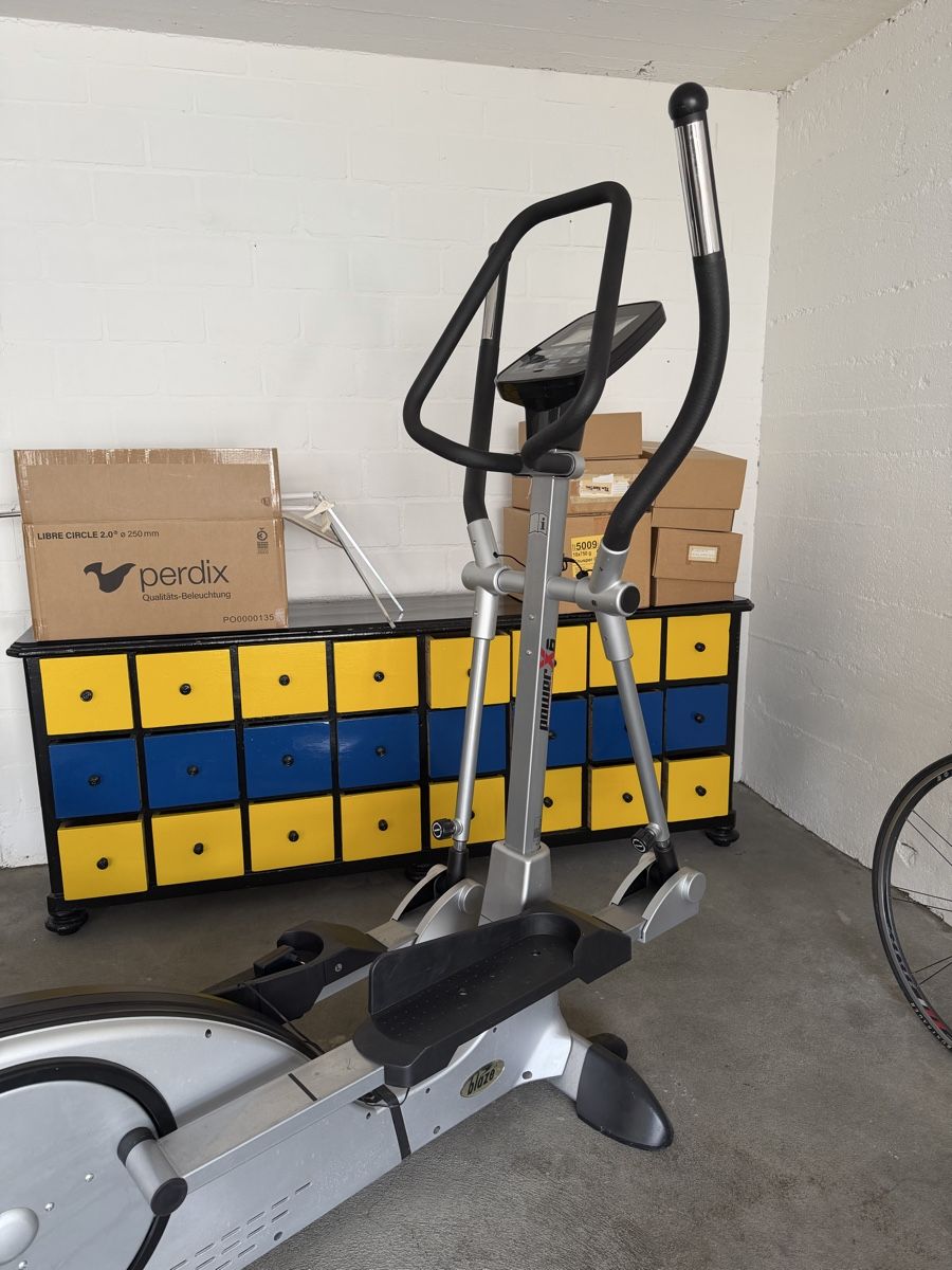 Vélos d'appartement: Crosstrainer von PowerX6 – D'occasion à Hasle LU par a-gaemperle 1