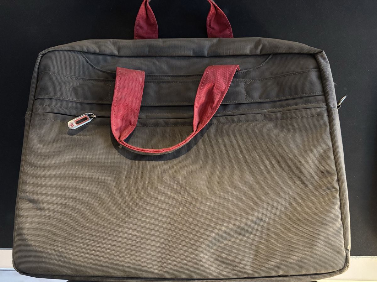 Borse: port design laptoptasche – Usato da Langnau am Albis venduto da CollectingCoRe 1