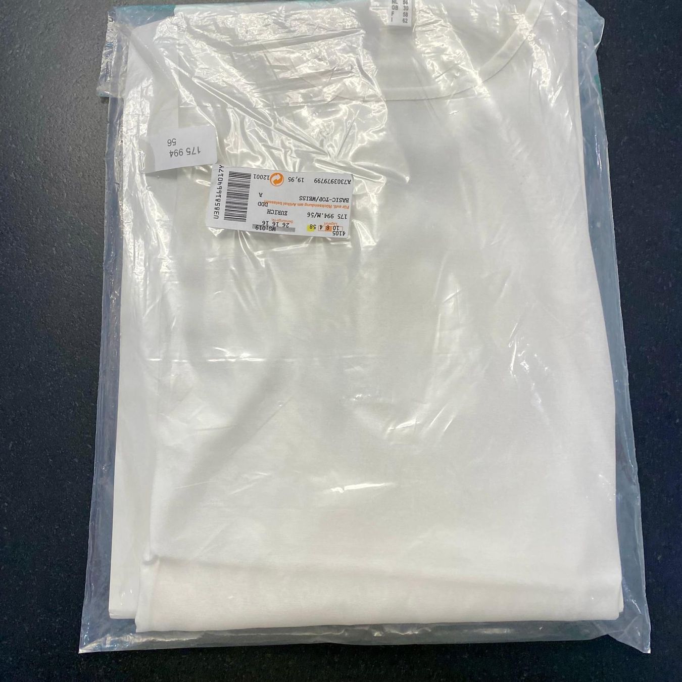 Top: Nice Day Basic Top Weiss, Gr. 56, Neu & Originalverpackt – Nuovo (secondo la descrizione) da Krauchthal venduto da MEWA01