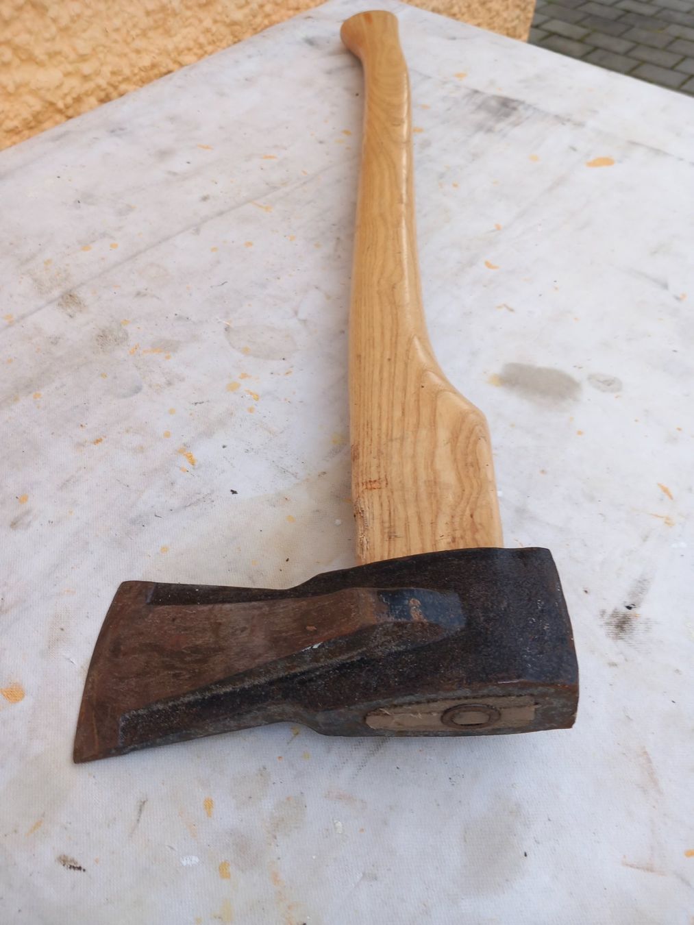 Alle Werkzeuge: Gartenaxt mit Holzstiel Axt Holzaxt Holzspalter 2000g – Gebraucht aus Rheinau von  3