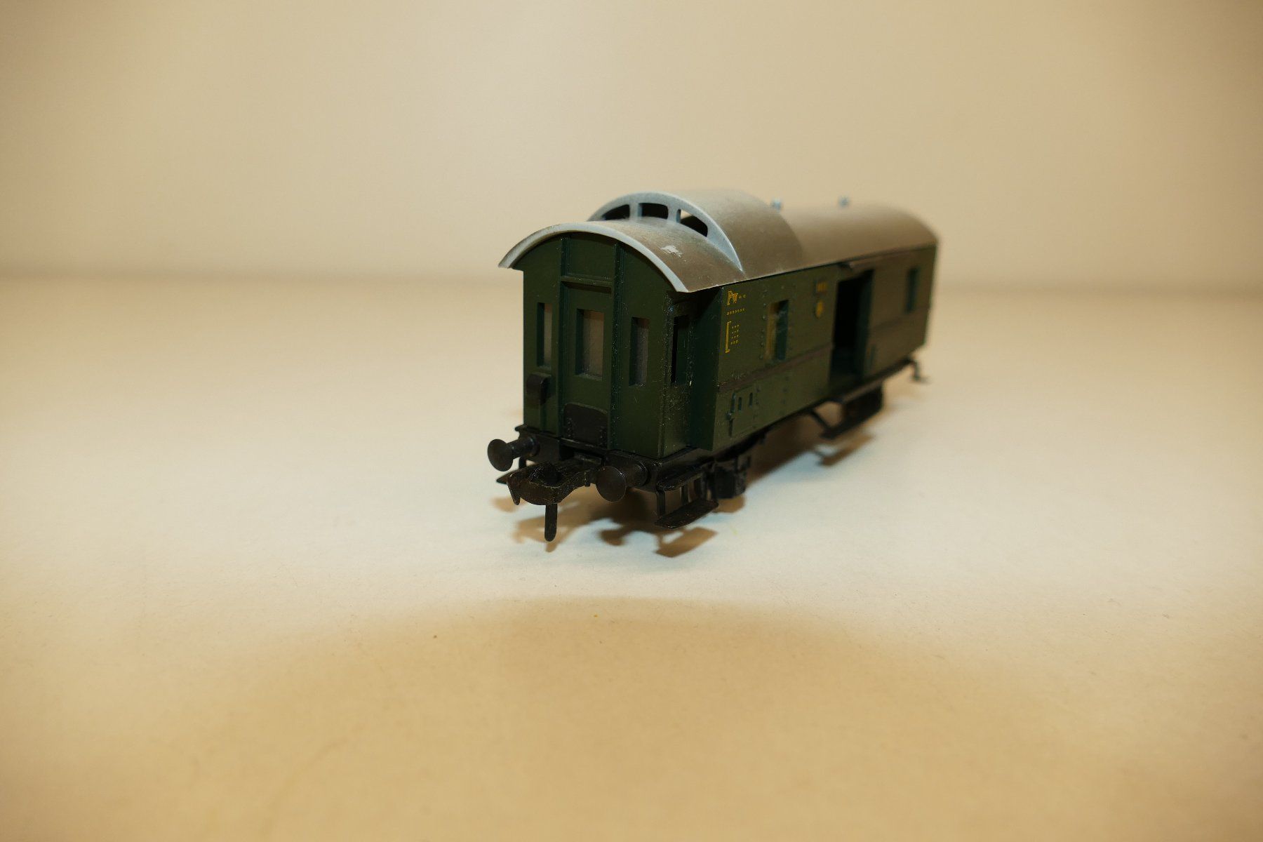Fleischmann Modellini di ferrovie: Fleischmann H0: DB Packwagen – Usato da Niederhasli venduto da rail-duerst 1