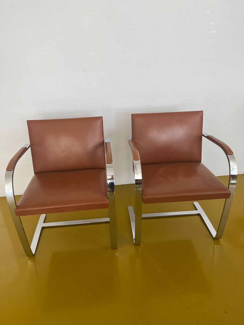 Set di tavolo e panche: Knoll Tisch mit 6 Knoll Freischwinger – Usato da Zürich venduto da ReaEggli 3