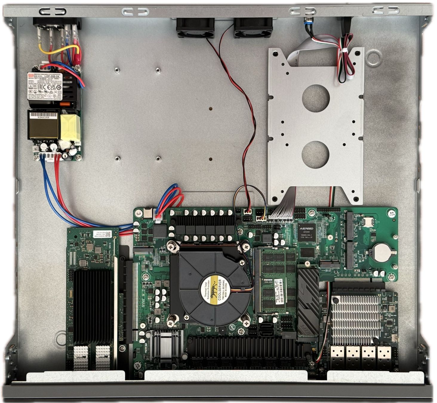 Firewall: OPNsense firewall 60+ Gbps – Nuovo e nell'imballaggio originale da Vevey venduto da souris14 3