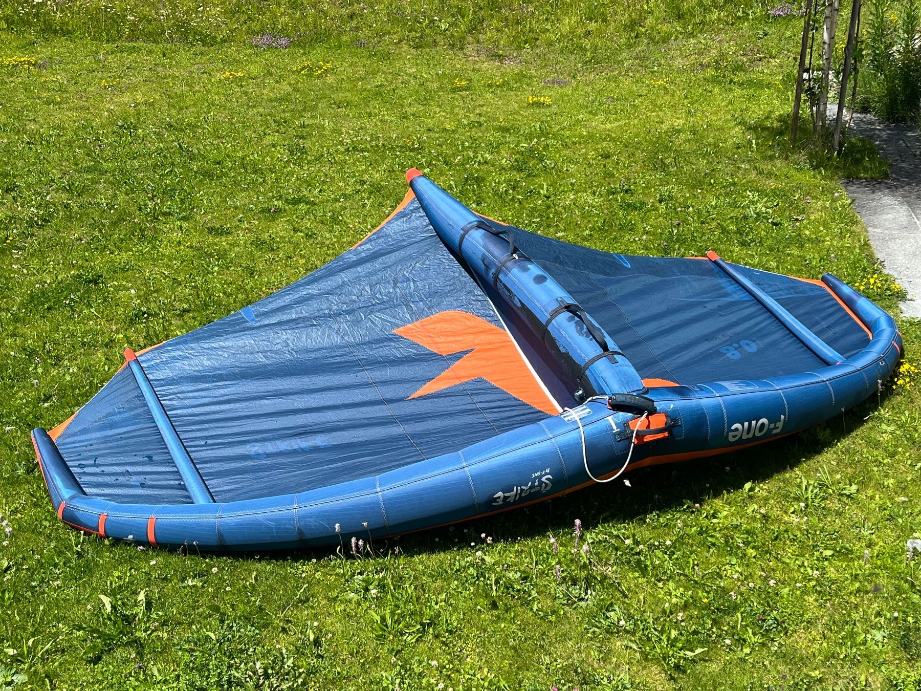 Surfen: F-One Strike CWC 8m v2 – Gebraucht aus davos wolfgang von  1